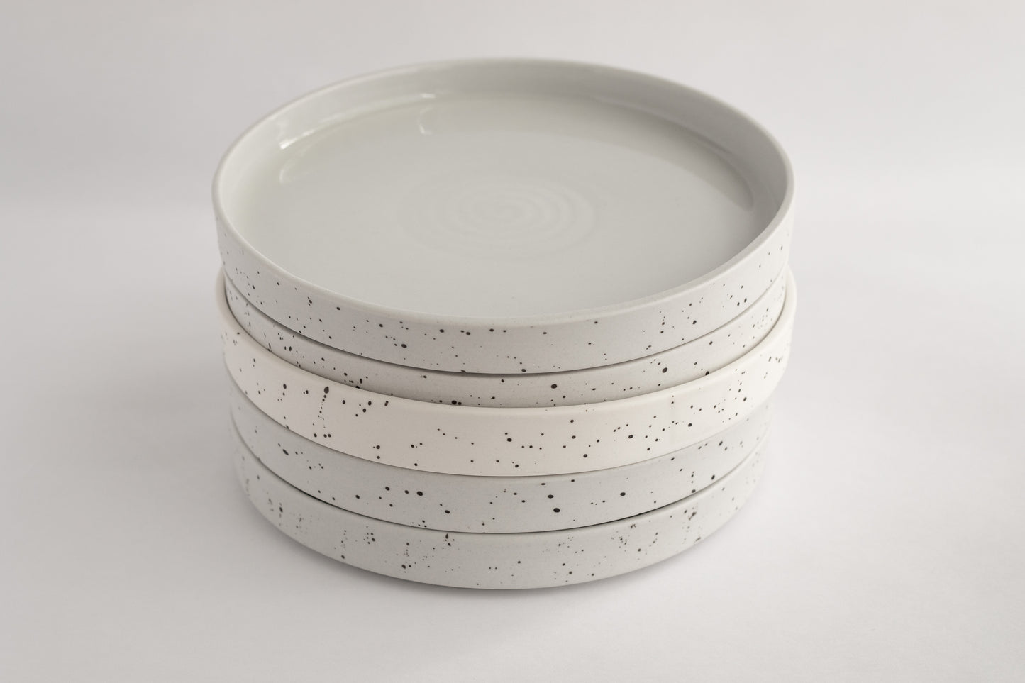 Plate 19cm - speckled white